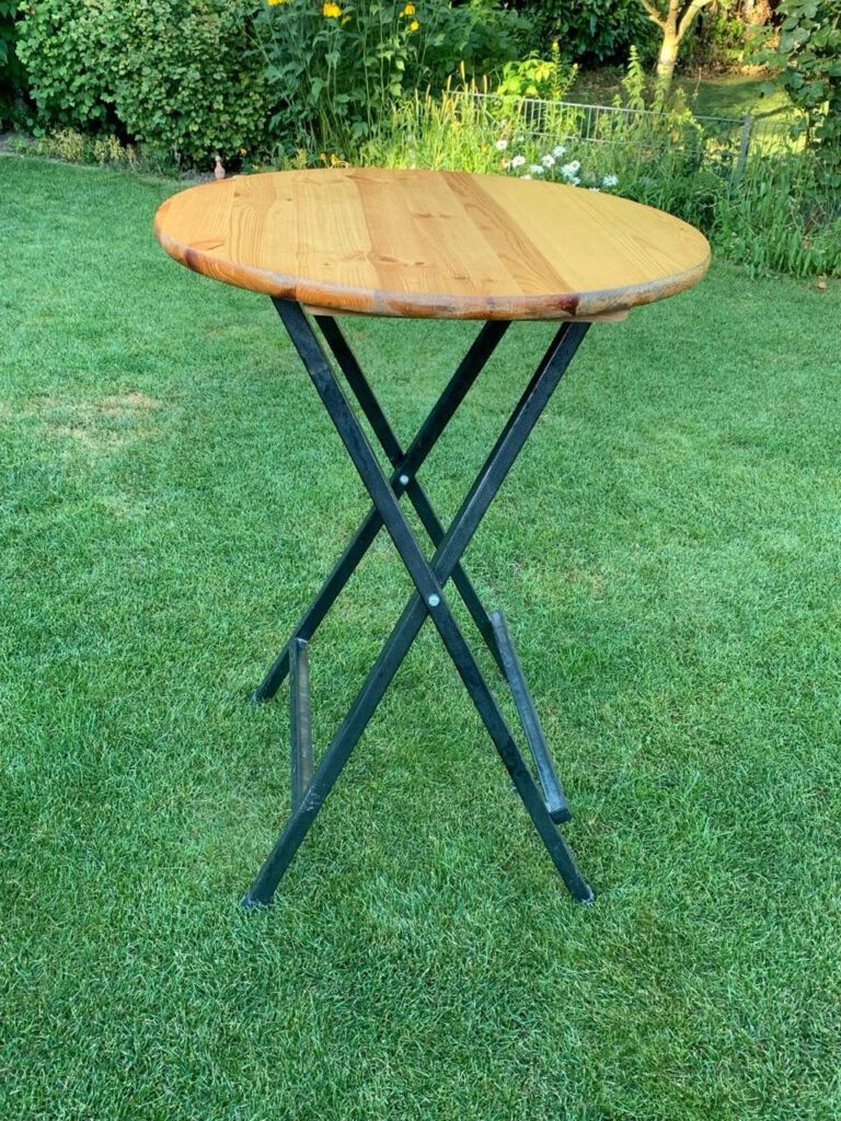 Stehtisch rund mit Holzplatte